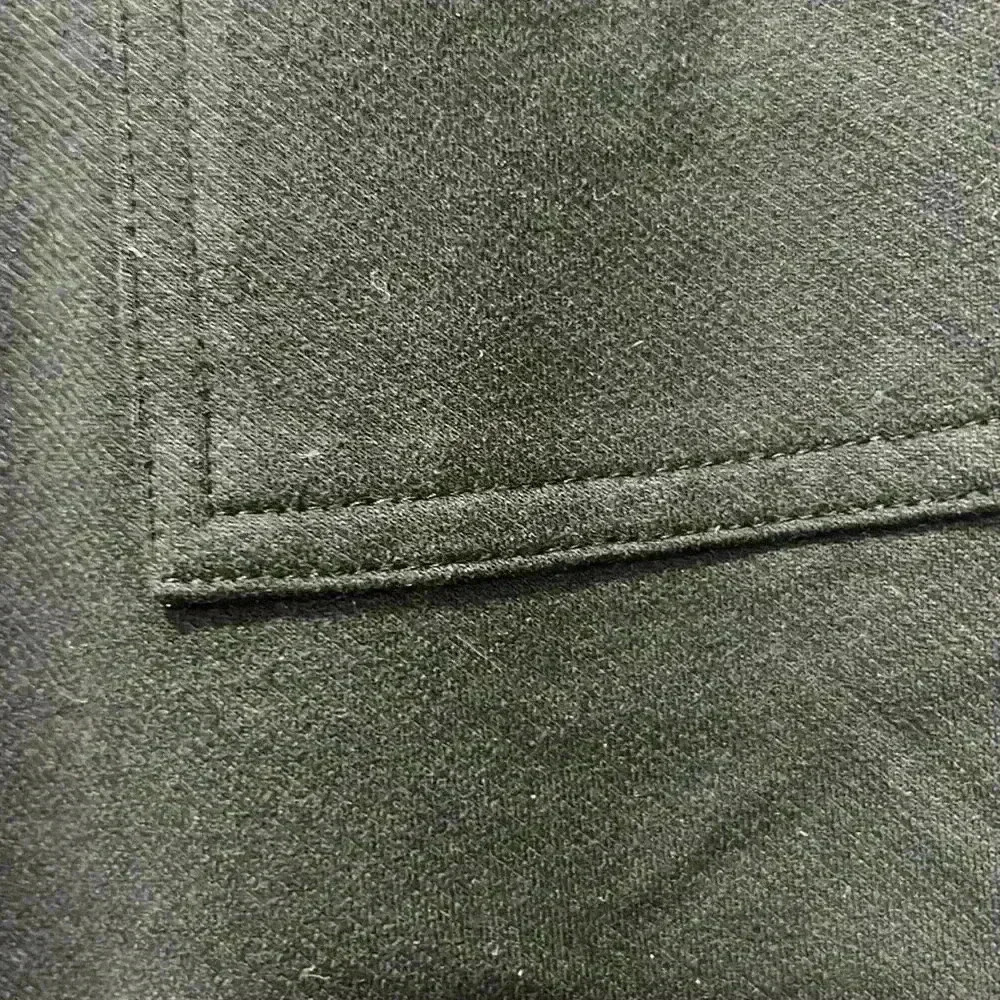 Black medium weight jogger. Size S - Picture 10 of 10